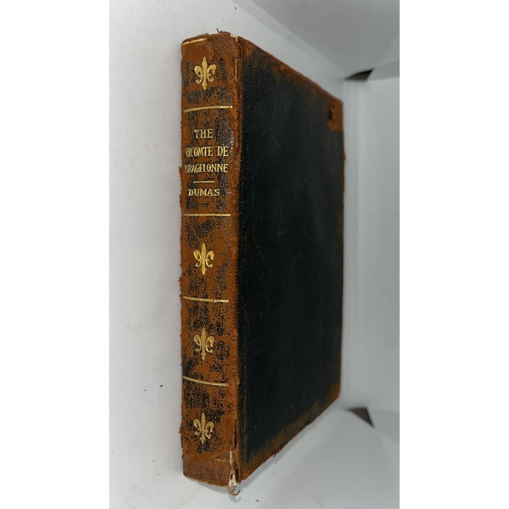 ANTIQUE DUMAS THE COMTE DE BRAGELONNE BOOK THOMAS NELSON PUBLISHER 1900s LEATHER